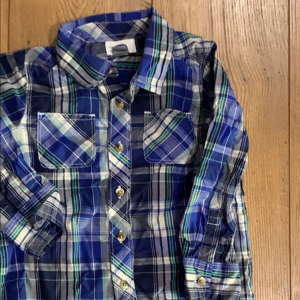 Toddler Boys Old Navy shirt